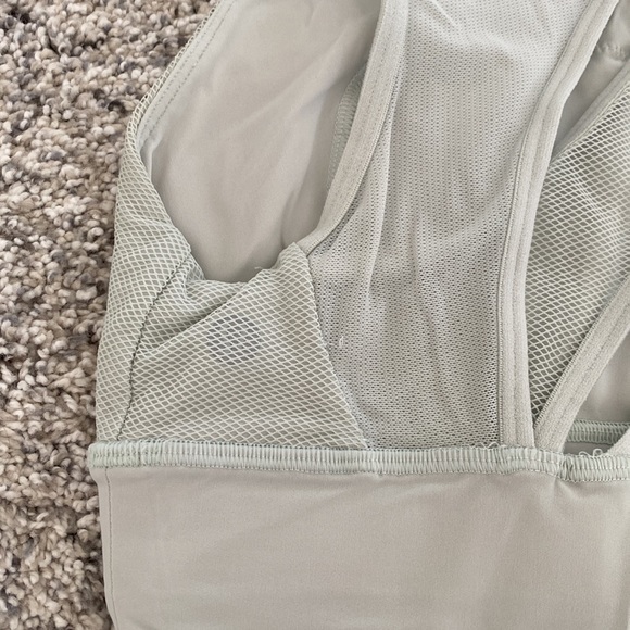 Lululemon sports bra - Picture 3 of 3